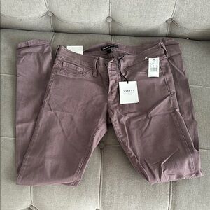 Veve Jeans in Dusty Purple
